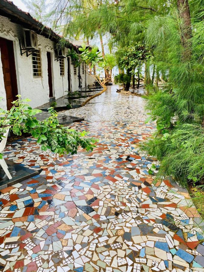 Jungle Beach Resort Sanyang Экстерьер фото