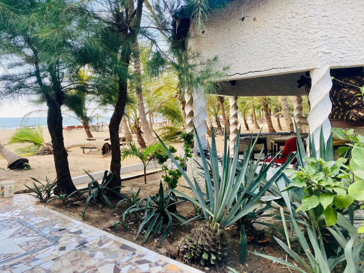 Jungle Beach Resort Sanyang Экстерьер фото